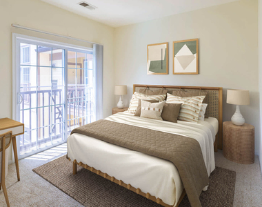 6210 Belcrest Road - Photo Thumbnail 23