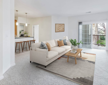 6210 Belcrest Road - Photo Thumbnail 11