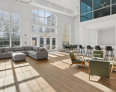 6210 Belcrest Road - Photo Thumbnail 28