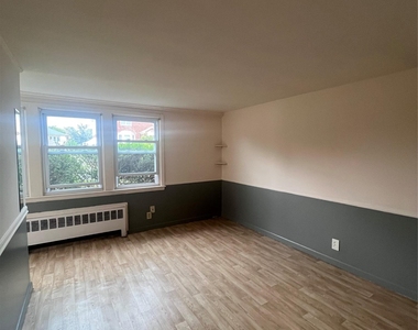 348 E Beech Street - Photo Thumbnail 2