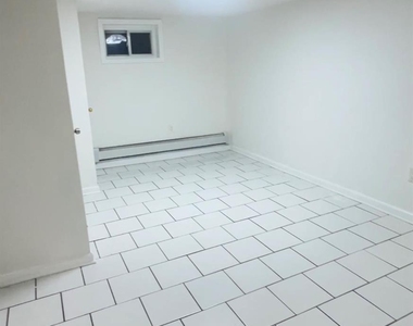 134 Scranton Avenue - Photo Thumbnail 15