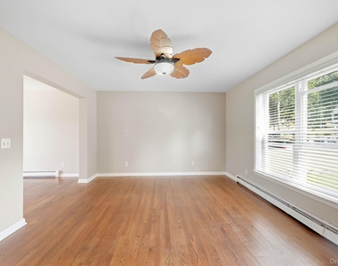 3 Teneyck Avenue - Photo Thumbnail 5