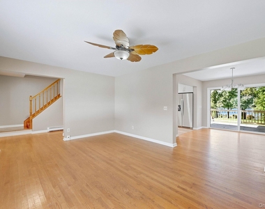 3 Teneyck Avenue - Photo Thumbnail 7