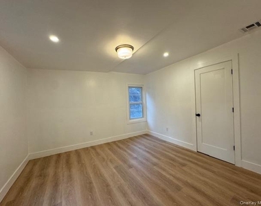 45 Old Field Road - Photo Thumbnail 17