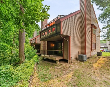 101 Eagle Bay Drive - Photo Thumbnail 22