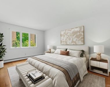 101 Eagle Bay Drive - Photo Thumbnail 12