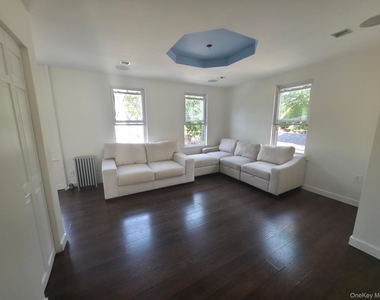 10648 97th Street - Photo Thumbnail 1