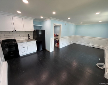 305 Smithtown Boulevard - Photo Thumbnail 2