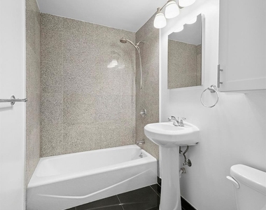 655 Chestnut Street - Photo Thumbnail 9