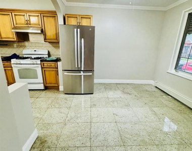 105-07 101st Road - Photo Thumbnail 2