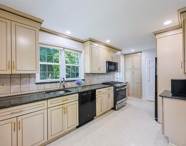 280 Park Avenue - Photo Thumbnail 5