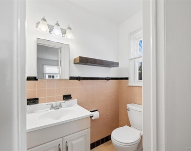 31 Evelyn Lane - Photo Thumbnail 15
