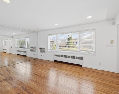 31 Evelyn Lane - Photo Thumbnail 1
