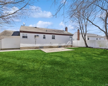 31 Evelyn Lane - Photo Thumbnail 23