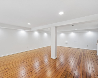 31 Evelyn Lane - Photo Thumbnail 20
