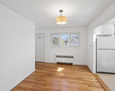 31 Evelyn Lane - Photo Thumbnail 10