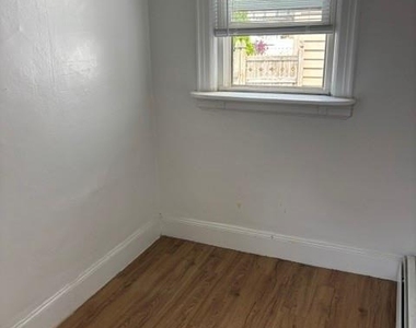 24127 86th Avenue - Photo Thumbnail 6