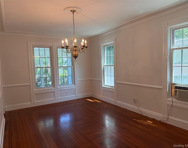 13 Walnut Street - Photo Thumbnail 2