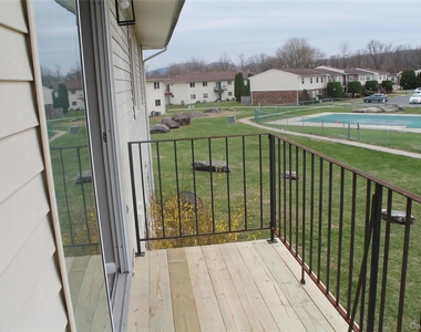 276 Temple Hill - Photo Thumbnail 15