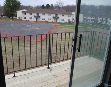 276 Temple Hill - Photo Thumbnail 16