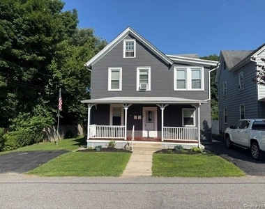 22 Wood Ave - Photo Thumbnail 1