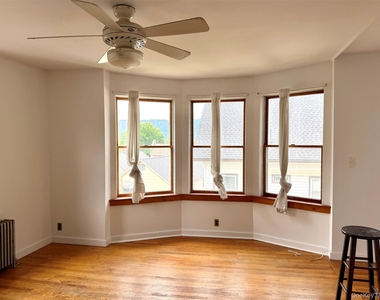 12 Villard Avenue - Photo Thumbnail 7