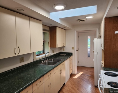 32 Osborne Hill Road - Photo Thumbnail 12
