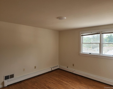 32 Osborne Hill Road - Photo Thumbnail 13