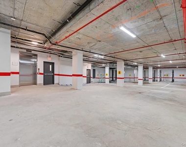 4415 College Point Boulevard - Photo Thumbnail 10