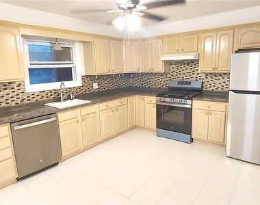 125 Washington Ave N Avenue - Photo Thumbnail 6