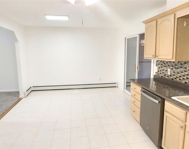 125 Washington Ave N Avenue - Photo Thumbnail 5