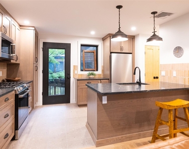 51 Doe View Lane - Photo Thumbnail 3