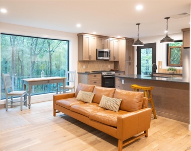 51 Doe View Lane - Photo Thumbnail 10