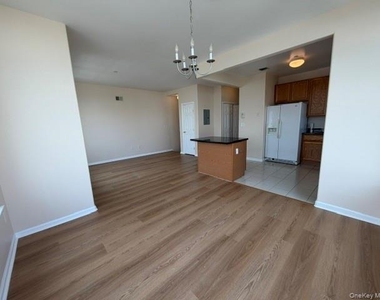 6416 Ocean Avenue N - Photo Thumbnail 3