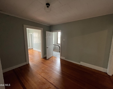 508 2nd Street - Photo Thumbnail 3