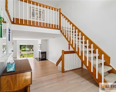 1 Brookline Court - Photo Thumbnail 3