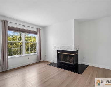 1 Brookline Court - Photo Thumbnail 17