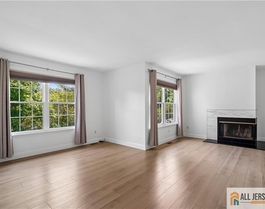 1 Brookline Court - Photo Thumbnail 19