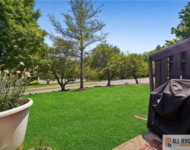1 Brookline Court - Photo Thumbnail 28