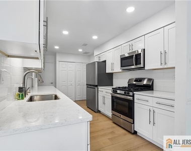 1 Brookline Court - Photo Thumbnail 11