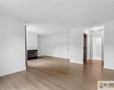 1 Brookline Court - Photo Thumbnail 21