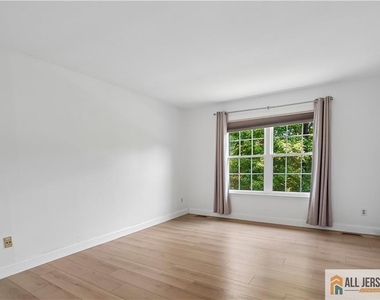 1 Brookline Court - Photo Thumbnail 20