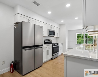 1 Brookline Court - Photo Thumbnail 13