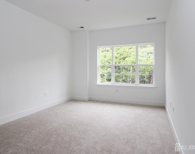 71 Veterans Way - Photo Thumbnail 20