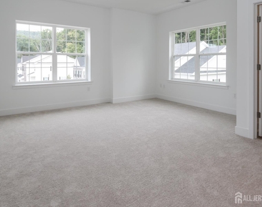 71 Veterans Way - Photo Thumbnail 12