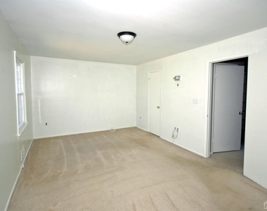48 Astor Court - Photo Thumbnail 15
