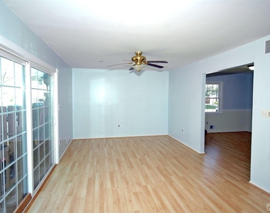 48 Astor Court - Photo Thumbnail 8