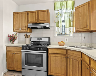 451 W 166th Street - Photo Thumbnail 3