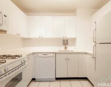 80 Madison Avenue - Photo Thumbnail 2