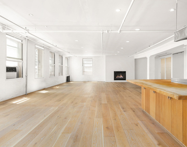191 Chrystie Street - Photo Thumbnail 2